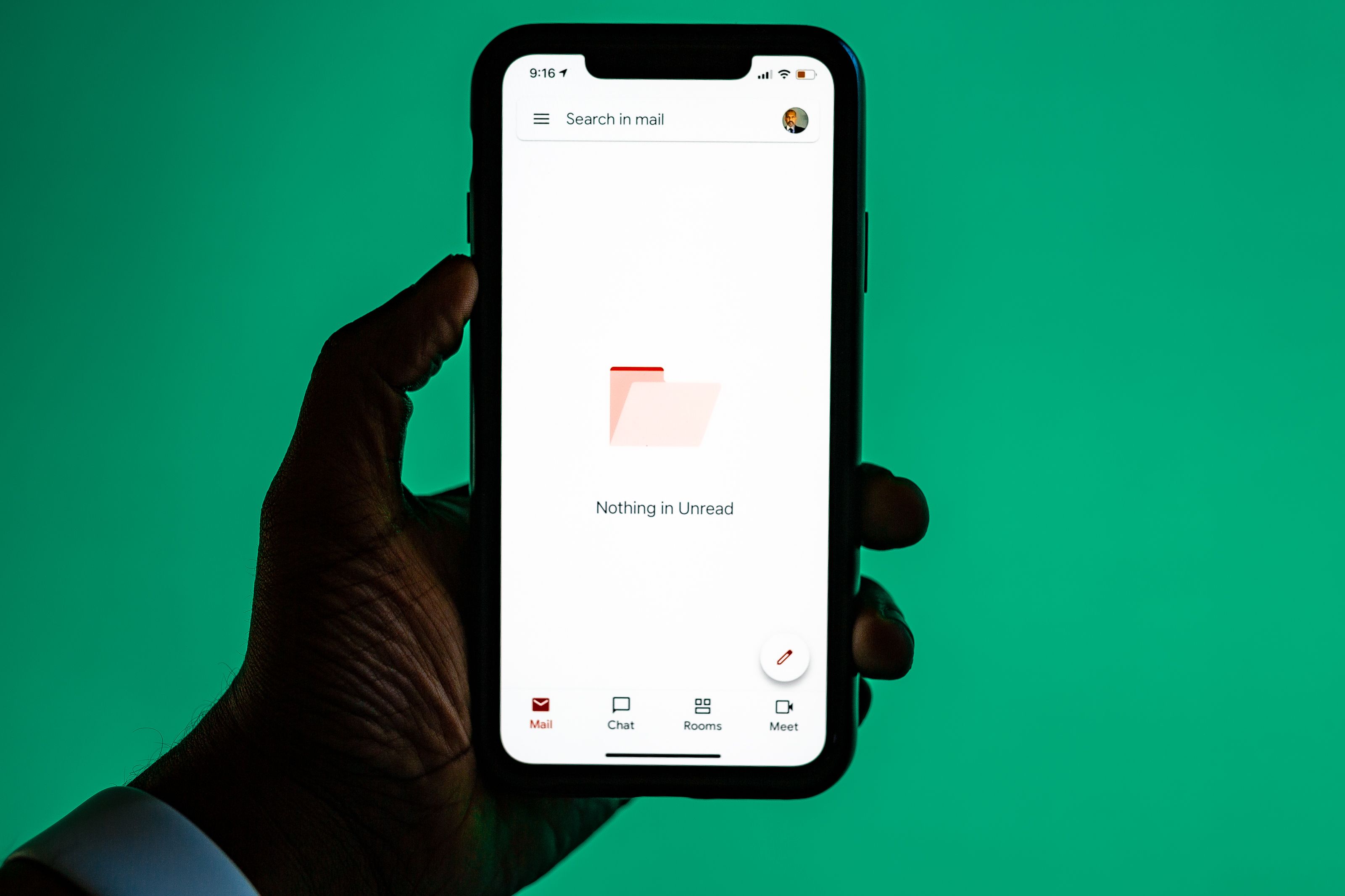 Classificazione dei ticket con IA: Come filtrare automaticamente spam, proposte commerciali e richieste irrilevanti dalla coda di assistenza